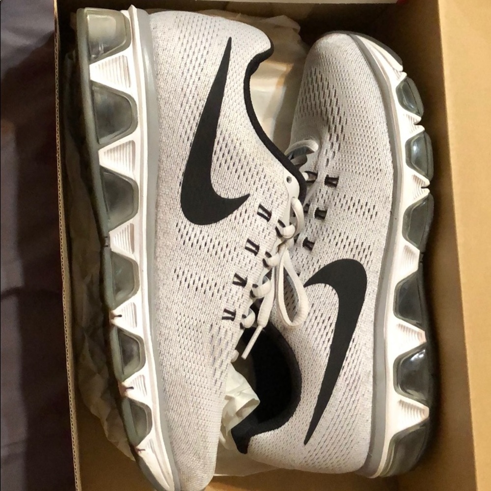 Women’s Nike Air Max THEA
